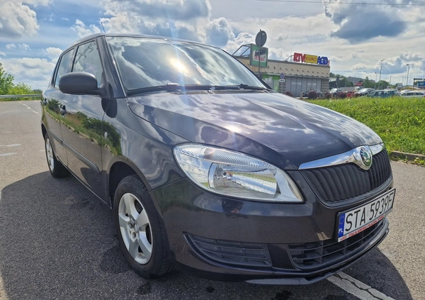 Skoda Fabia cena 18800 przebieg: 144000, rok produkcji 2012 z Ryki małe 172